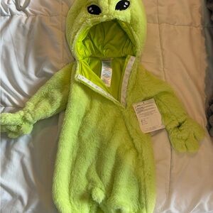 NWT Pottery Barn Kids Lime Green Plush Alien Baby Costume 0-6mo
